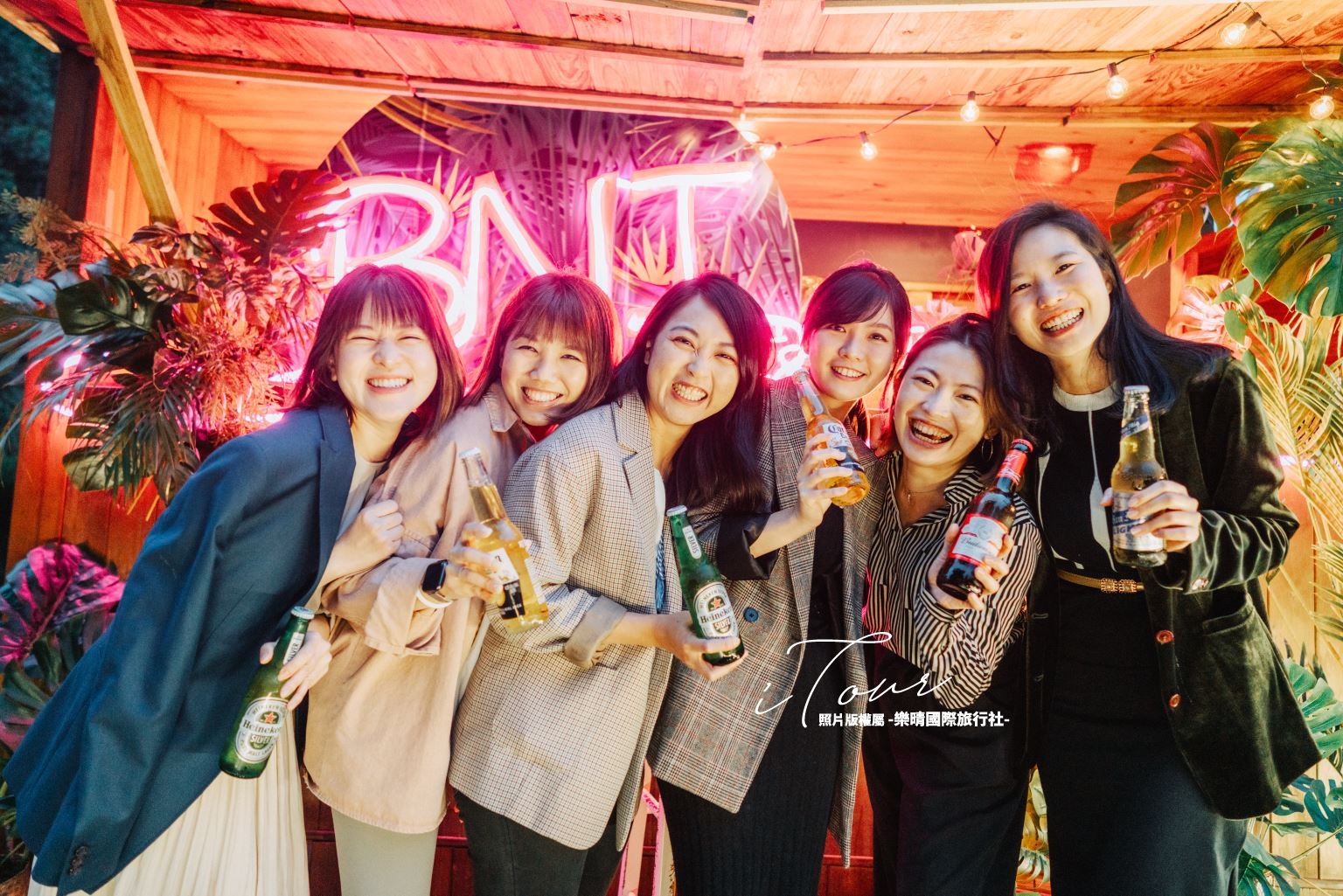啤酒塔配乾冰的迷幻氛圍